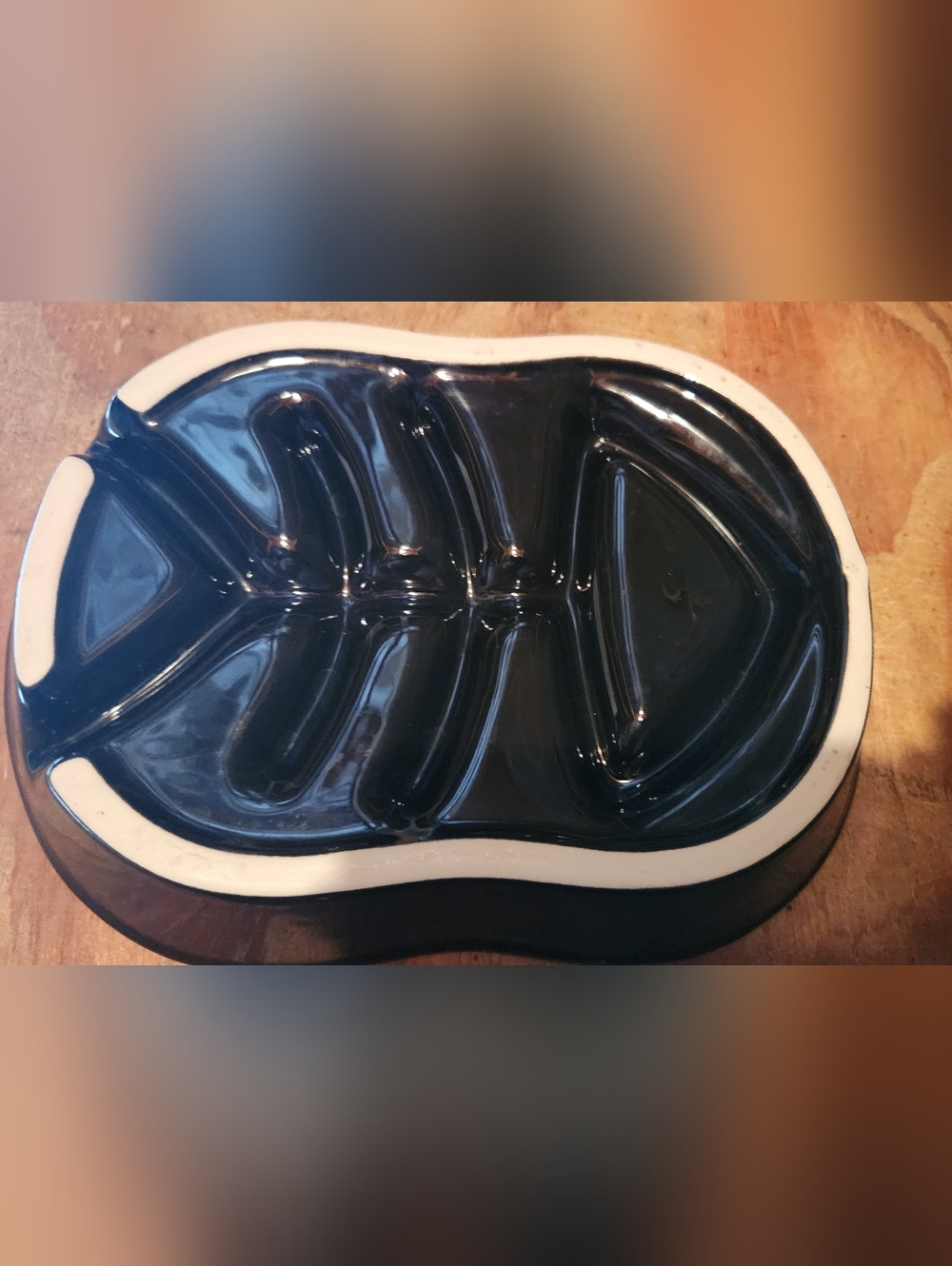 Black Ceramic Divided Cat Food Serving Dish